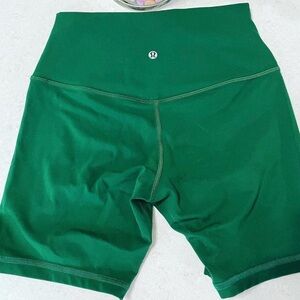 Lululemon biker shorts never worn. New without tags
